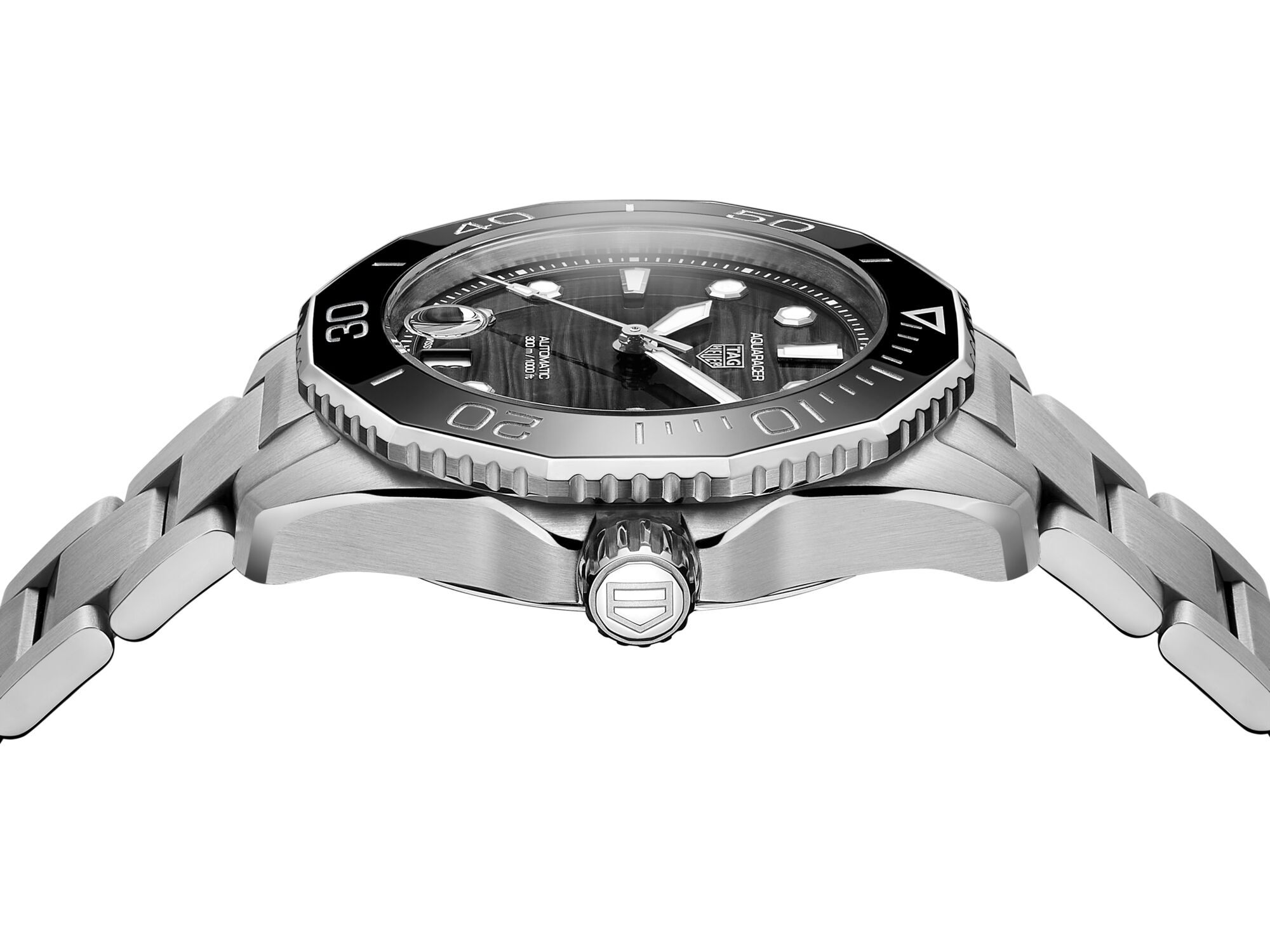 TAG HEUER  AQUARACER PROFESSIONAL 300
