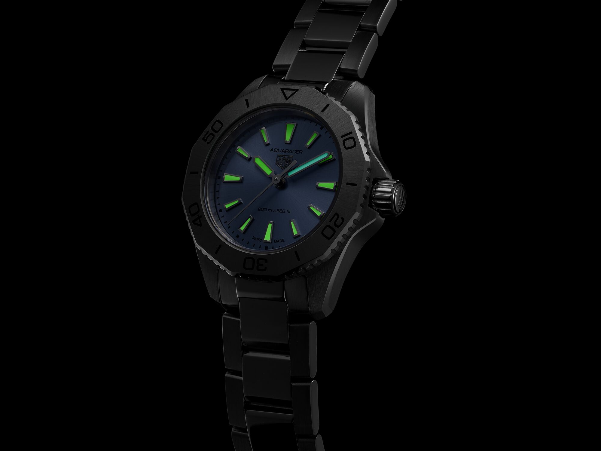 TAG HEUER  AQUARACER PROFESSIONAL 200