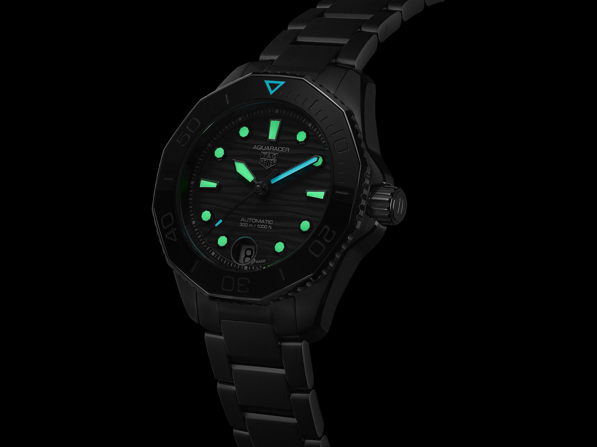 TAG HEUER  AQUARACER PROFESSIONAL 300